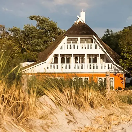 Strandhaus Claassen 05 * Ahrenshoop